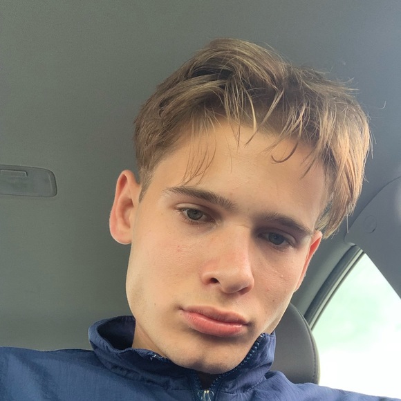 Meet your Posher, Jordan - Picture 1 of 4